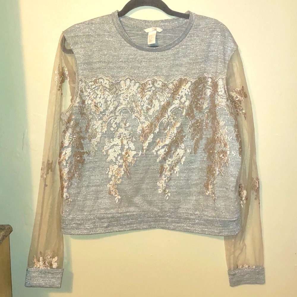 H&M long sleeve blouse.